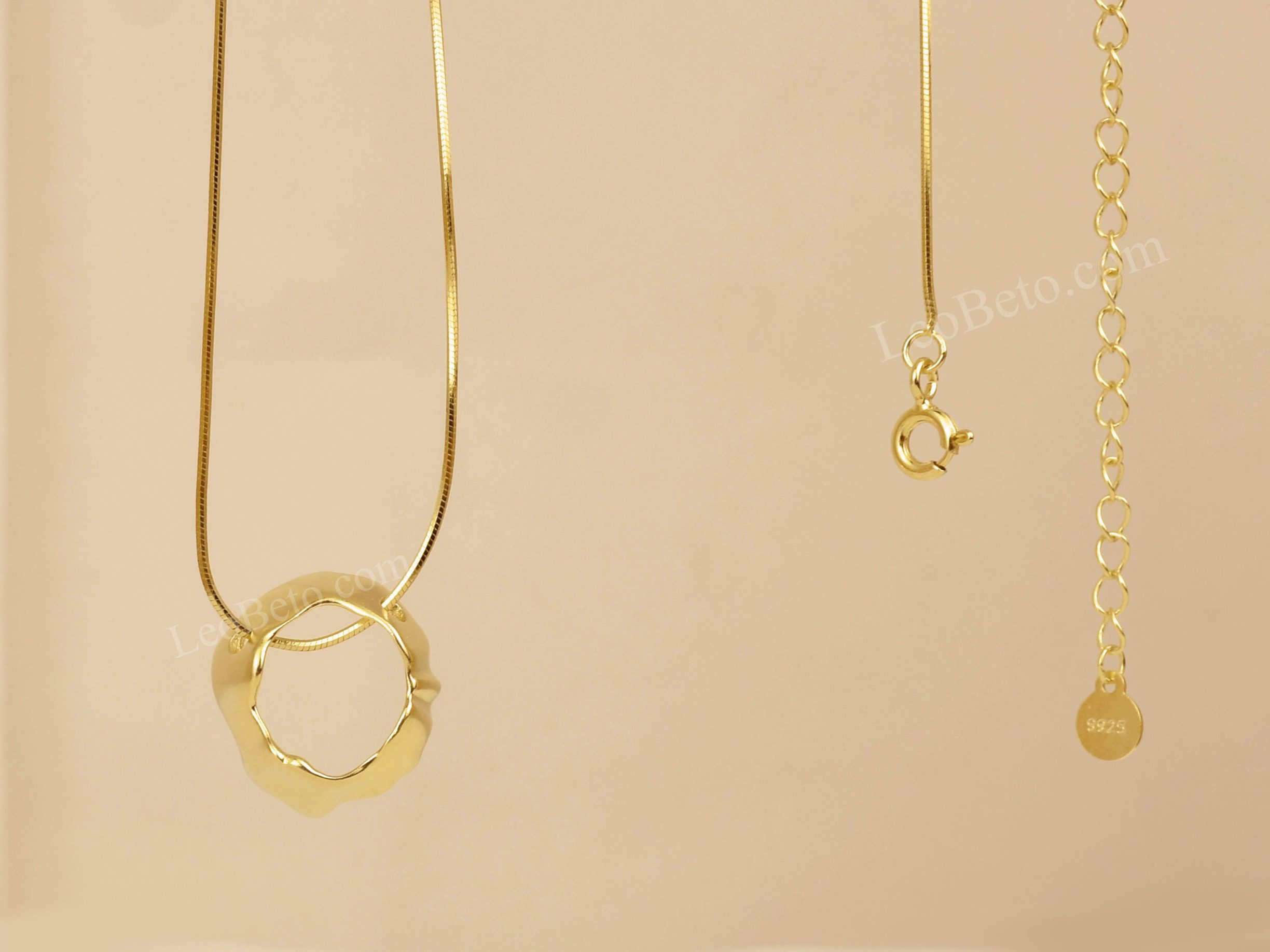 Minimal Irregular Circle Necklace - Image 3